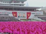 नॉर्थ कोरिया में कांग्रेस के मौके पर राजधानी पटा गुलाबी फूलों से !