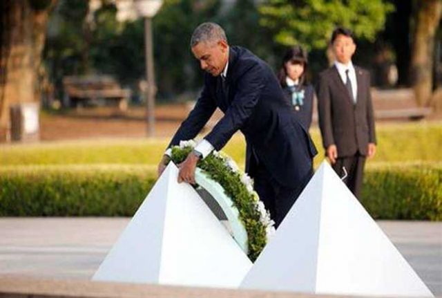 हिरोशिमा पहुंचे ओबामा, हमले में मारे गए लोगों को दी श्रद्धांजलि