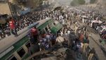 पाकिस्तान में ट्रेनों की भिड़ंत, 17 की दर्दनाक मौत