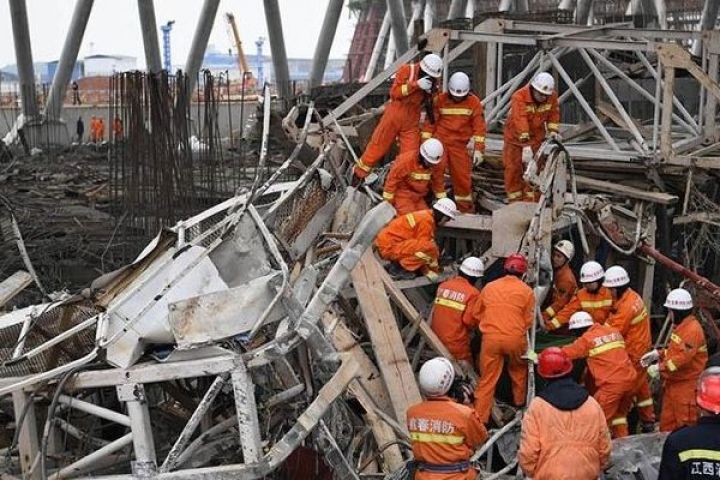 चीन में टावर गिरने से 40 की मौत