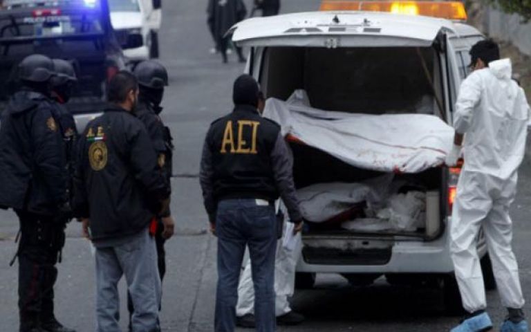 मैक्सिको : वैन में मिली आठ लोगों की गले कटी लाशे