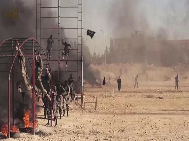 हवाई हमले से ISIS का मुख्यालय और प्रशिक्षण शिविर ध्वस्त