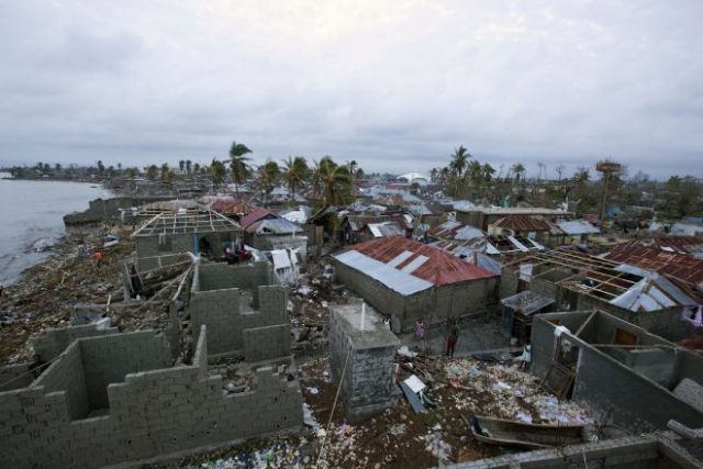 हैती में मैथ्यू चक्रवात ने कहर बरपाया, 283 की मौत