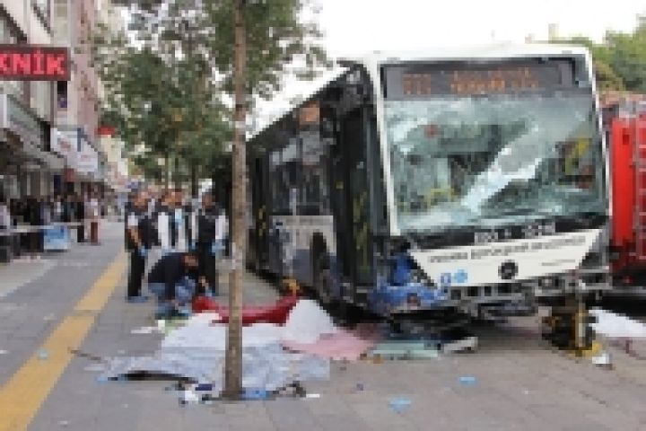 तुर्की में दोहरे विस्फोट में 86 मरे