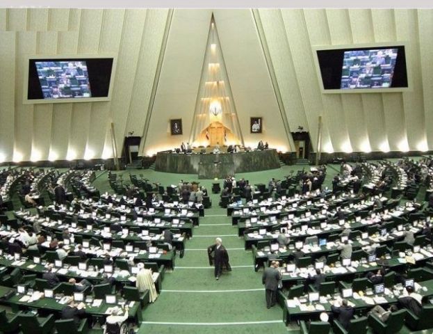 ईरानी संसद में परमाणु समझौते के क्रियान्वयन को मंजूरी
