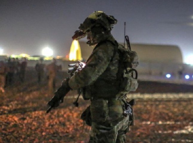 अमेरिकी स्पेशल फोर्स ने ISIS के कब्जे से छुड़ाया 70 लोगों को