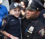 जब US में 9 साल का भारतीय बच्चा बना पुलिस अधिकारी