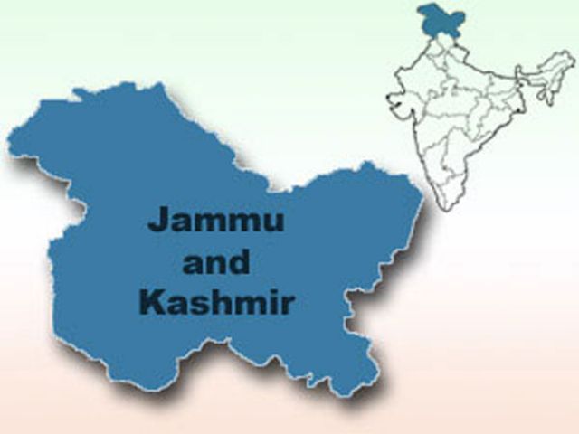 कश्मीरी हिन्दुओं ने मनाया जम्मू-कश्मीर के भारत में विलय का जश्न