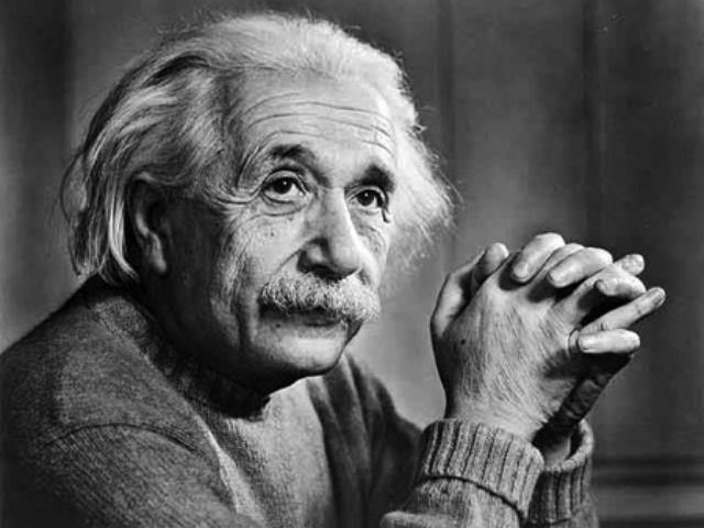 iQ टेस्ट में 12 वर्षीय लड़की ने पछाड़ा आइंस्टीन और हॉकिंग को