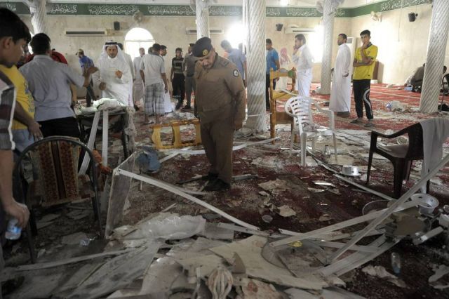 शिया मस्जिद में आत्मघाती हमला, 30 की मौत, 100 घायल