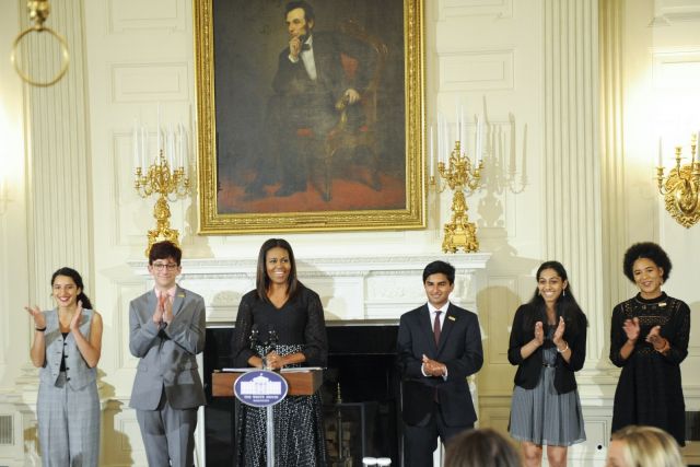 व्हाईट हाउस में चमकी भारतीय बाल कवियों की प्रतिभा