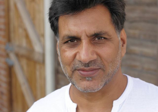 नस्ली टिप्पणी पर पाकिस्तानी अभिनेता को सीरियल से निकाला