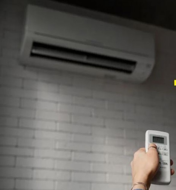 There are many disadvantages of turning off the air conditioner directly from the main switch