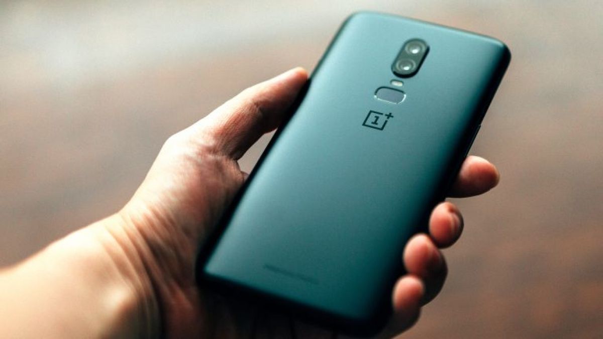 OnePlus smartphone has many fantastic wallpapers, know how to unlock them!