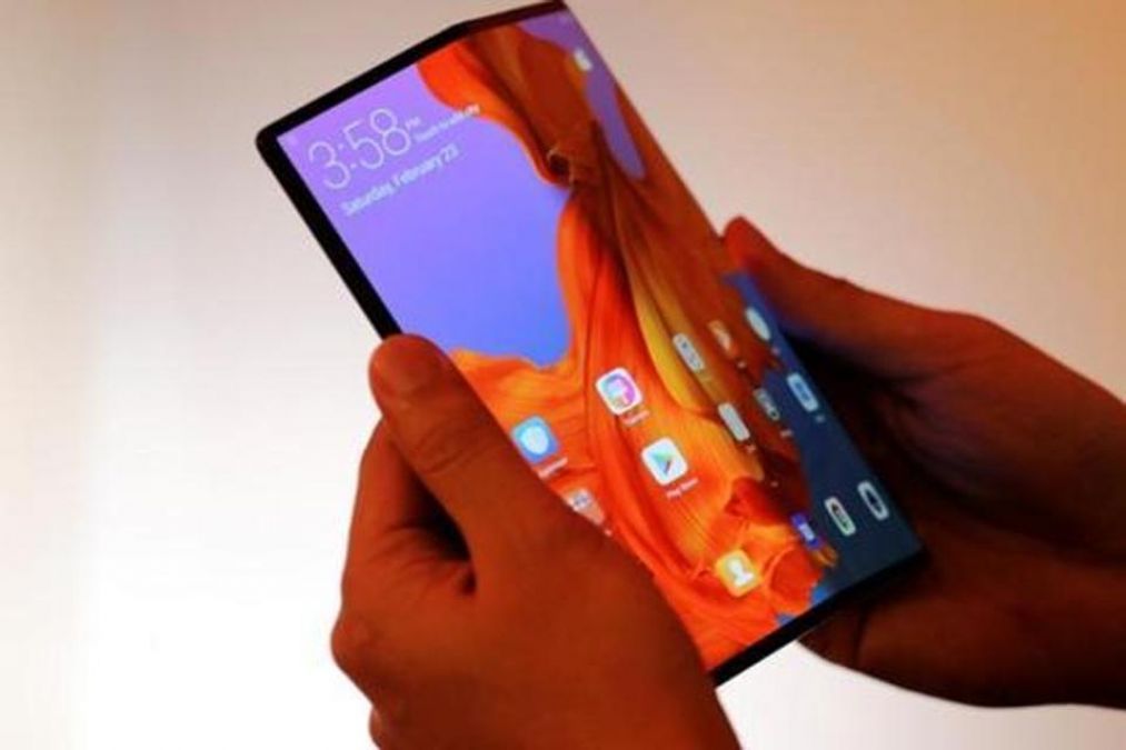 Huawei Mate Xs फोल्डेबल स्मार्टफोन में यूजर्स को मिलेगा अनोखा अनुभव, जानिए संभावित फीचर