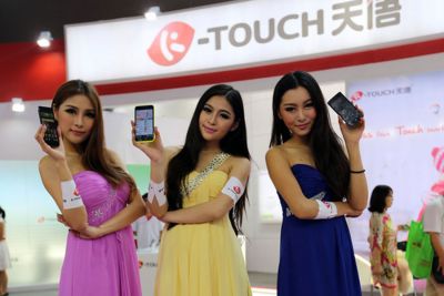 चीन की यह कंपनी सबसे ज्यादा वेरिएंट स्मार्टफोन को एक साथ लांच कर सकती है