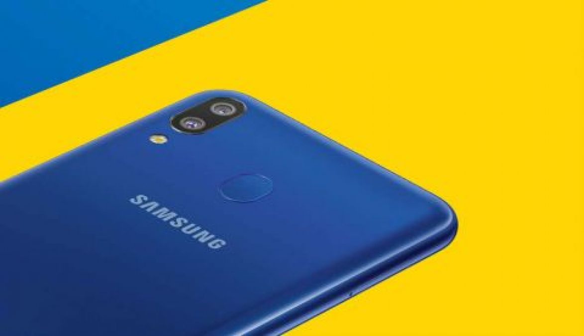Samsung Galaxy M10 gets a Bumper Price reduction, Here's Specification