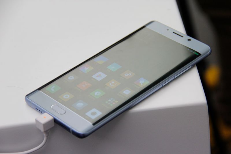 नये Xiaomi Mi Note 2 स्मार्टफोन के बेहतरीन फीचर्स को आप जानते है