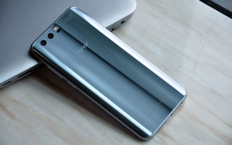 Huawei के नये हॉनर स्मार्टफोन को घरेलू मार्केट में लांच किया गया, स्पेसिफिकेशन सामने आये