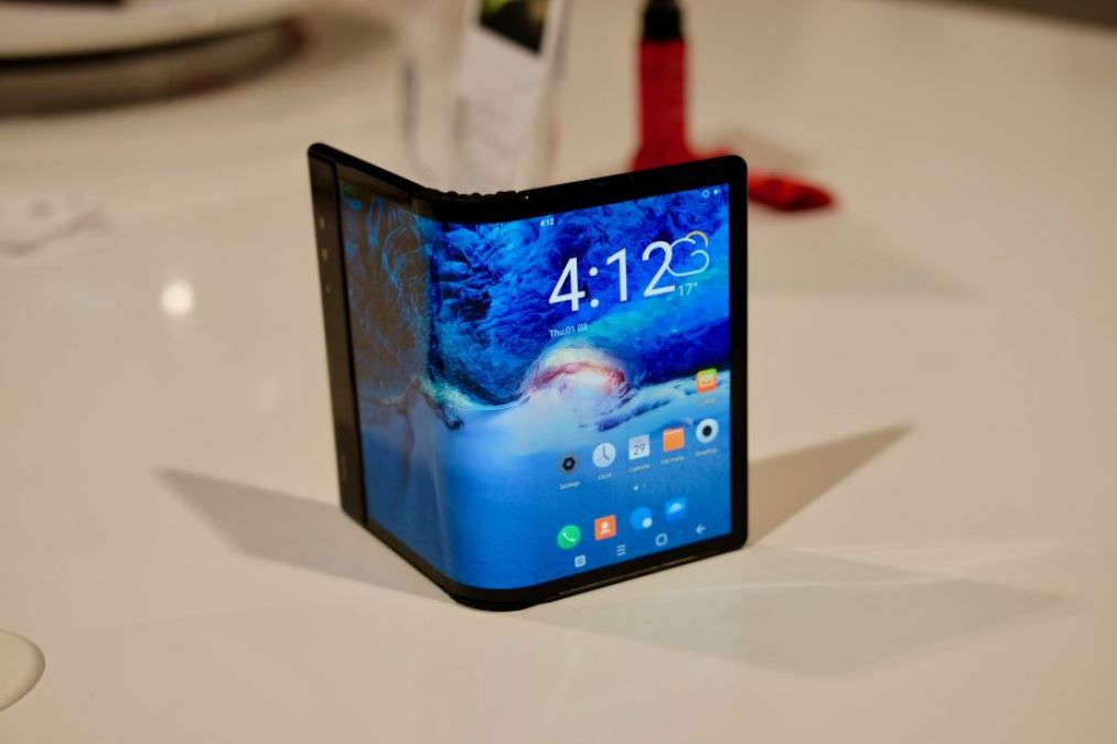 Royole FlexPai: This is the world's first foldable phone