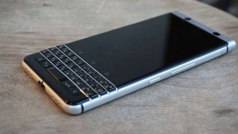 BlackBerry KEYone स्मार्टफोन ऑनलाइन लिस्ट