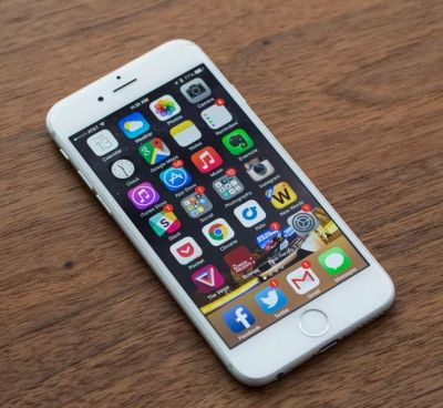 Iphone यूजर्स के लिए बुरी खबर, हैकर्स निकाल रहे क्रैक करने का तरीका
