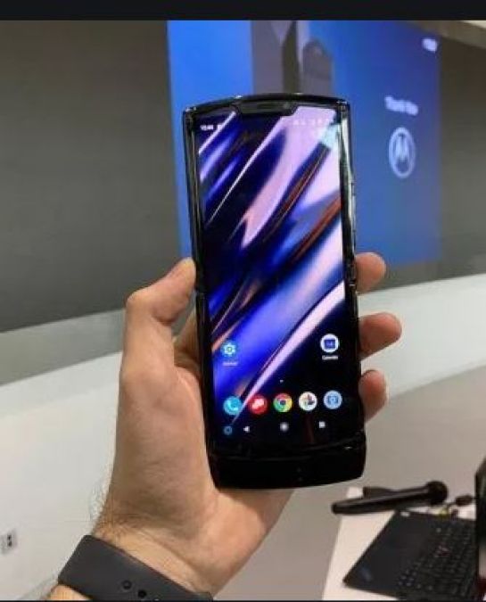 Motorola Razr भारत में जल्द होगा लॉन्च,  होंगे कुछ खास फीचर्स