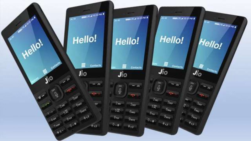 ऑनलाइन स्पॉट हुआ JIO स्मार्टफोन, जानिए क्या है इसकी कीमत