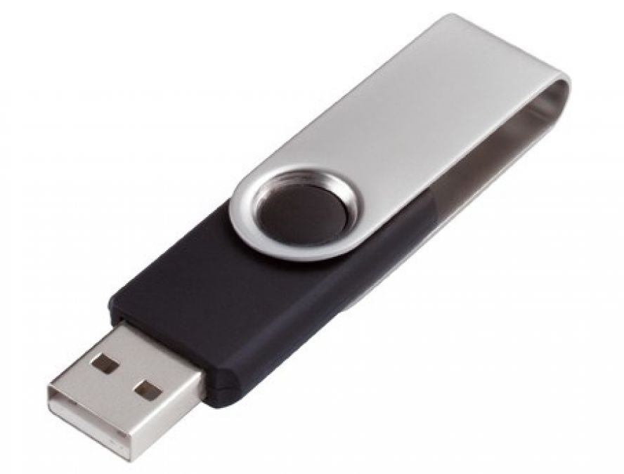Up to 80 percent discount on pen drive in this cell