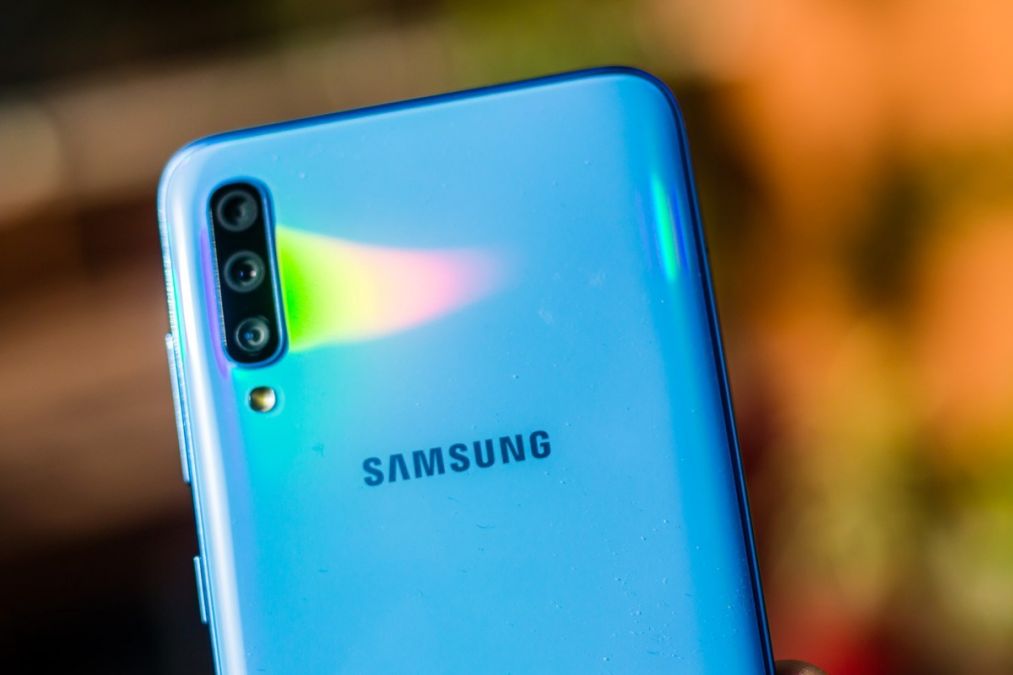 Samsung Galaxy A70s available in sale from today, know cashback offers