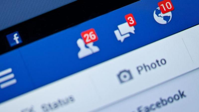 Facebook may hire new generation of digital-era journalists