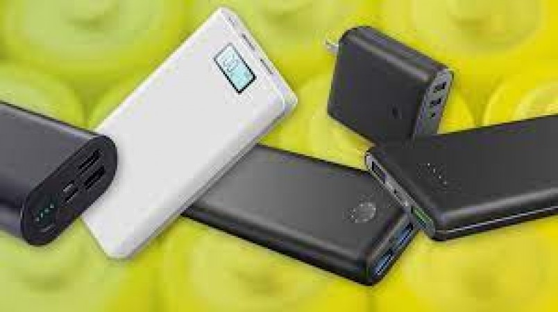 20,000 mAh power banks are best for traveling, can charge smartphones