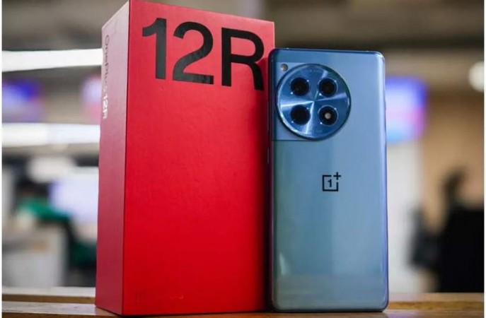 OnePlus 12 versus OnePlus 12R: Is the Rs. 25,000 Price Difference Worth It?