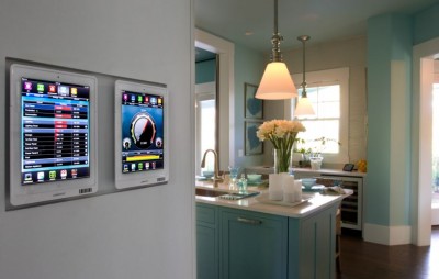 Smart Home Automation: Controlling Your Household with Gadgets and AI Assistants
