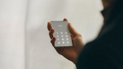 See the world's tiny cell phone