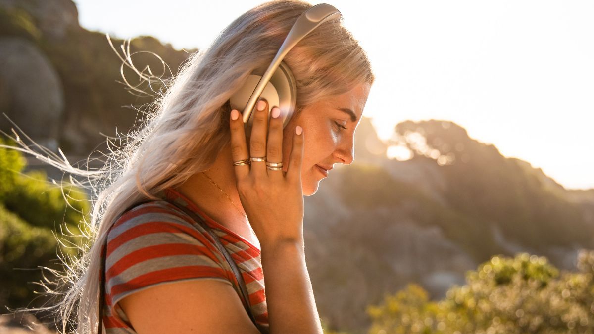 Bose released top BT headphones that will replace QuietComfort 35