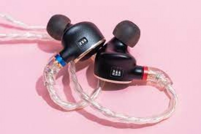 End the headache of sorting out wired earphones, these earbuds are available very cheap in the sale