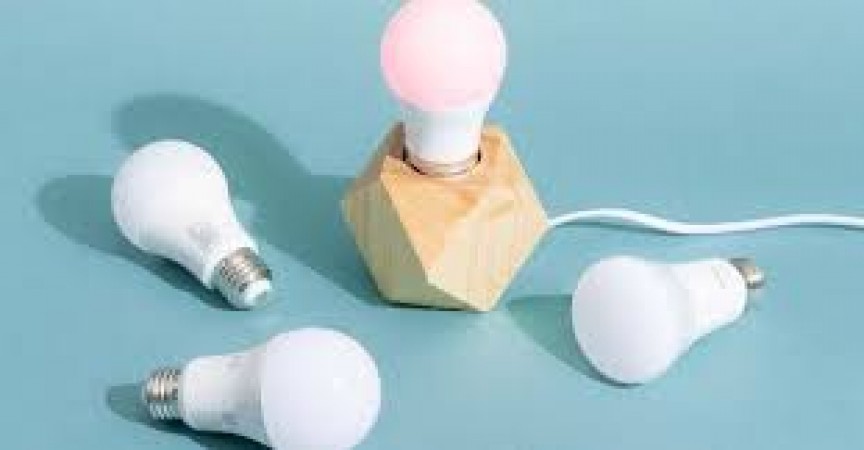 What is the difference between normal LED and smart LED bulb, which one is better for you?