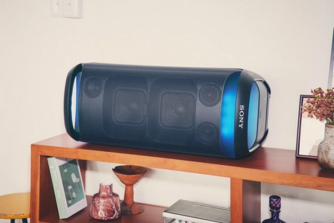 Review of the Sony SRS-XV800 Wireless Party Speaker: A Solid Indoor Party Friend