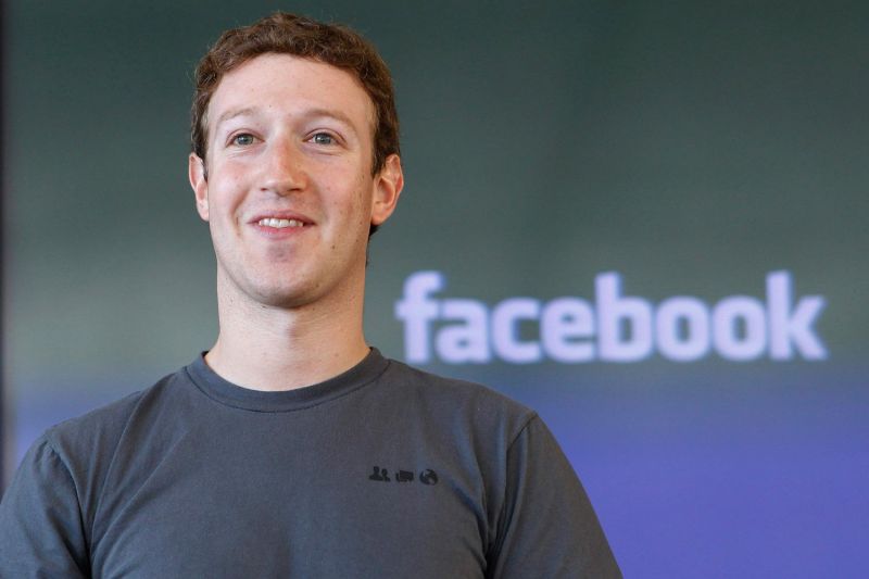 Facebook सीईओ जुकरबर्ग ने SnapChat सीईओ के बयान पर ली चुटकी !