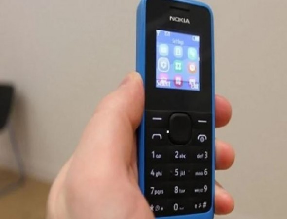India's best feature phone will get flashlight with battery