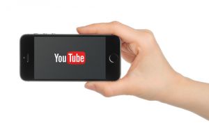 YouTube पर आया लाइव स्ट्रीमिंग फीचर, स्मार्टफोन के जरिये कर सकेंगे इस्तेमाल