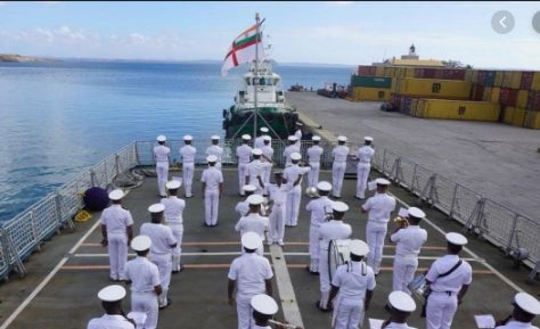 Indian Navy bans smartphones and social media