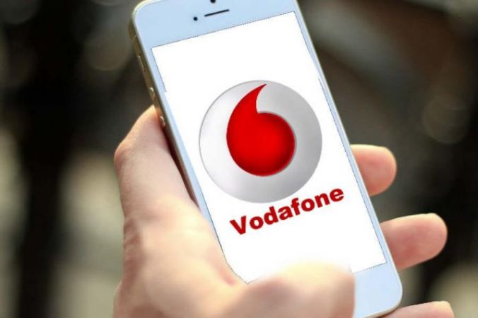इतनी कीमत में Vodafone दे रहा 2GB डाटा प्रति दिन के साथ अनलिमिटेड कॉलिंग