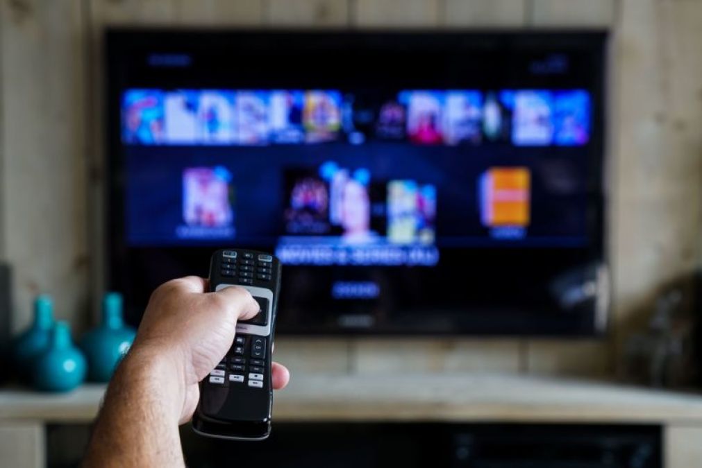 Cable TV operators do not lack behind in the festive season, launched many discount offers