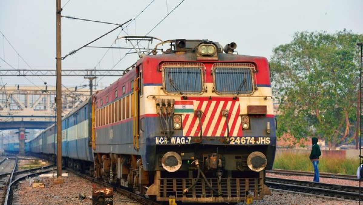 Good news for passengers, Railway will add 4 lakh additional seats this festive season
