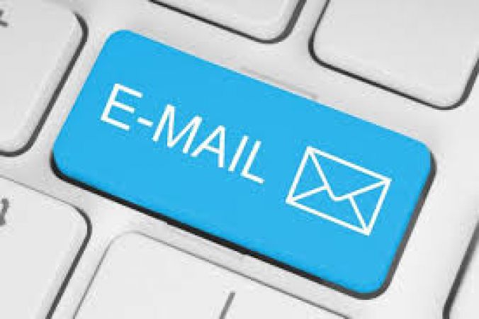 TinyMails lets you choose apt mails