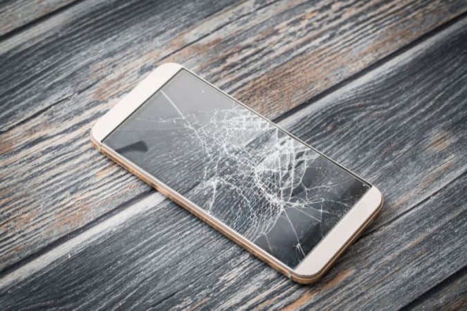 Scientists' new innovation can heal your broken smartphone
