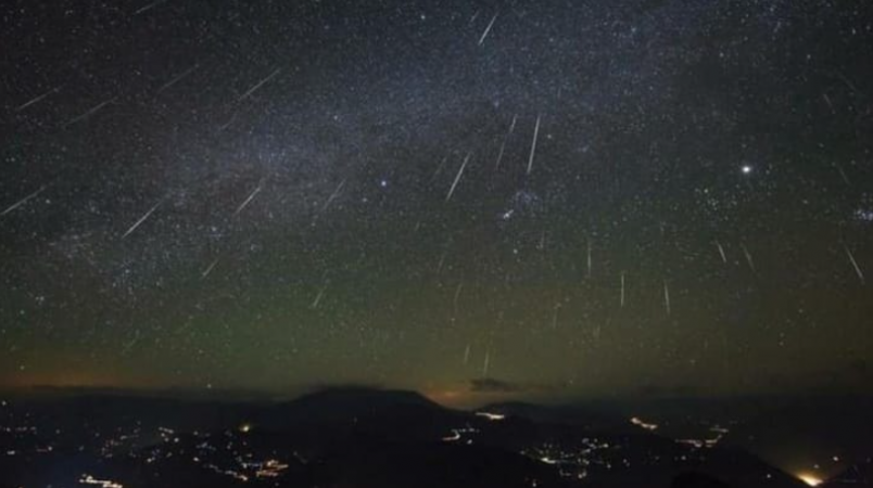 The fast and brilliant meteors of the Lyrids meteor shower can be seen in April