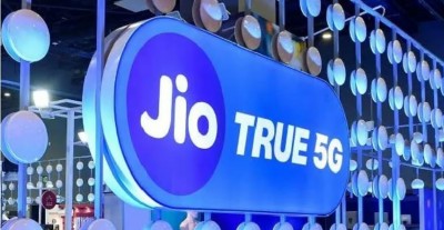 Mukesh Ambani Announces Jio AI-Cloud with Free Storage and New AI Infrastructure